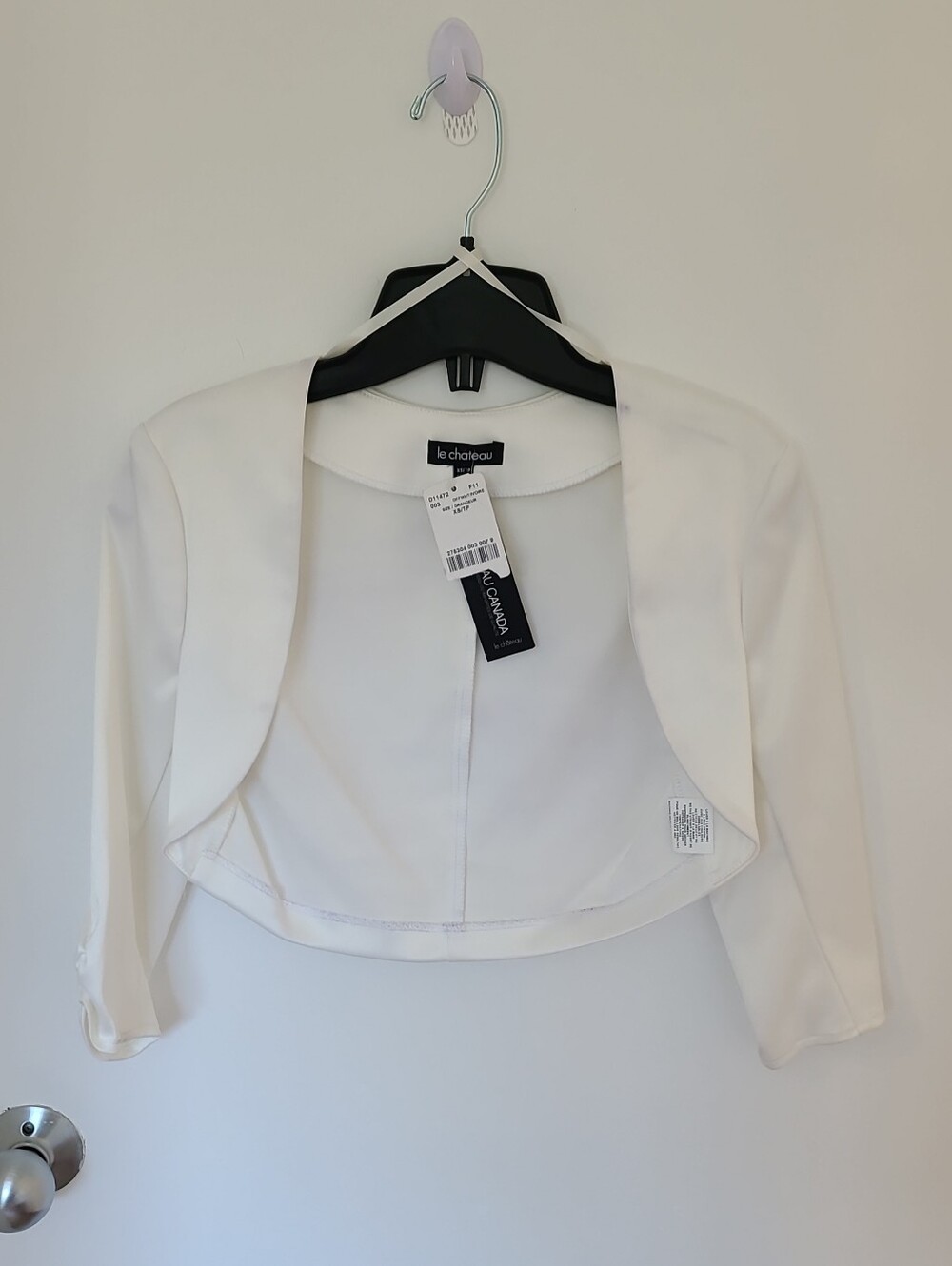 le chateau White Cropped Bolero Jacket
